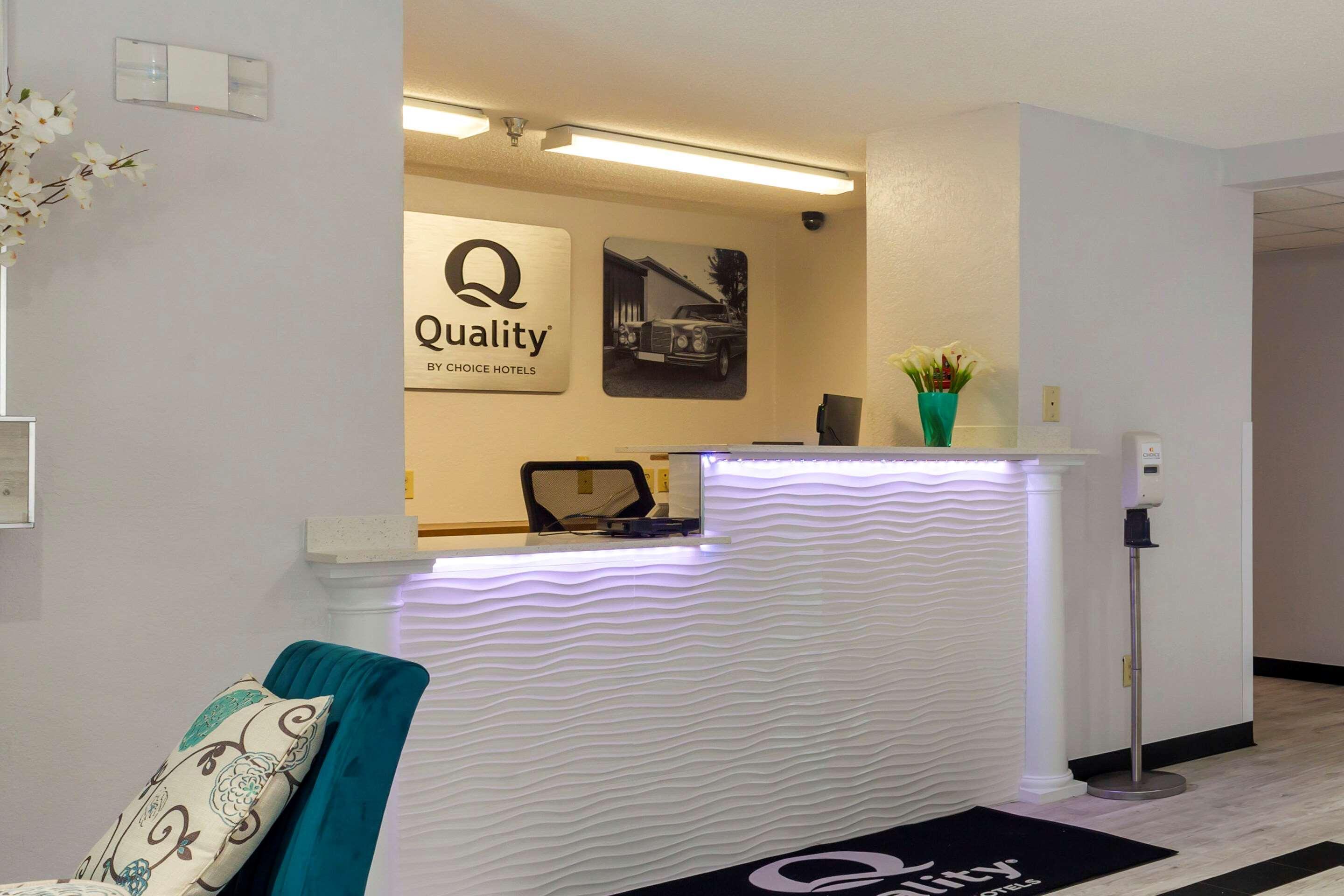 Quality Inn Lee Exteriör bild